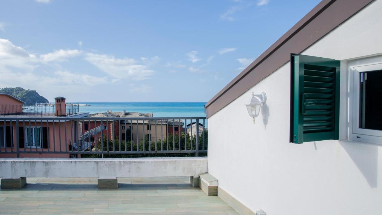 009 - Attico Sant'Anna Vista Mare 150M Dalla Spiaggia Con Terrazza Privata Apartment Сестри Леванте Екстериор снимка