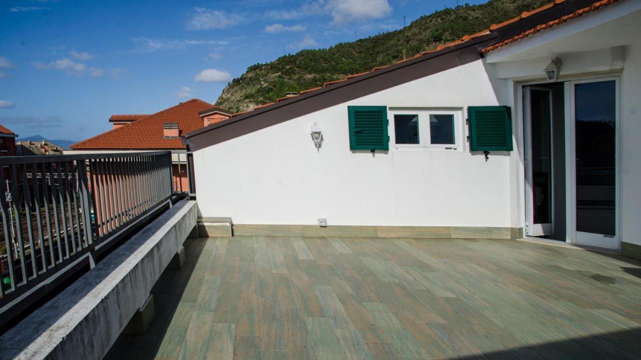 009 - Attico Sant'Anna Vista Mare 150M Dalla Spiaggia Con Terrazza Privata Apartment Сестри Леванте Екстериор снимка