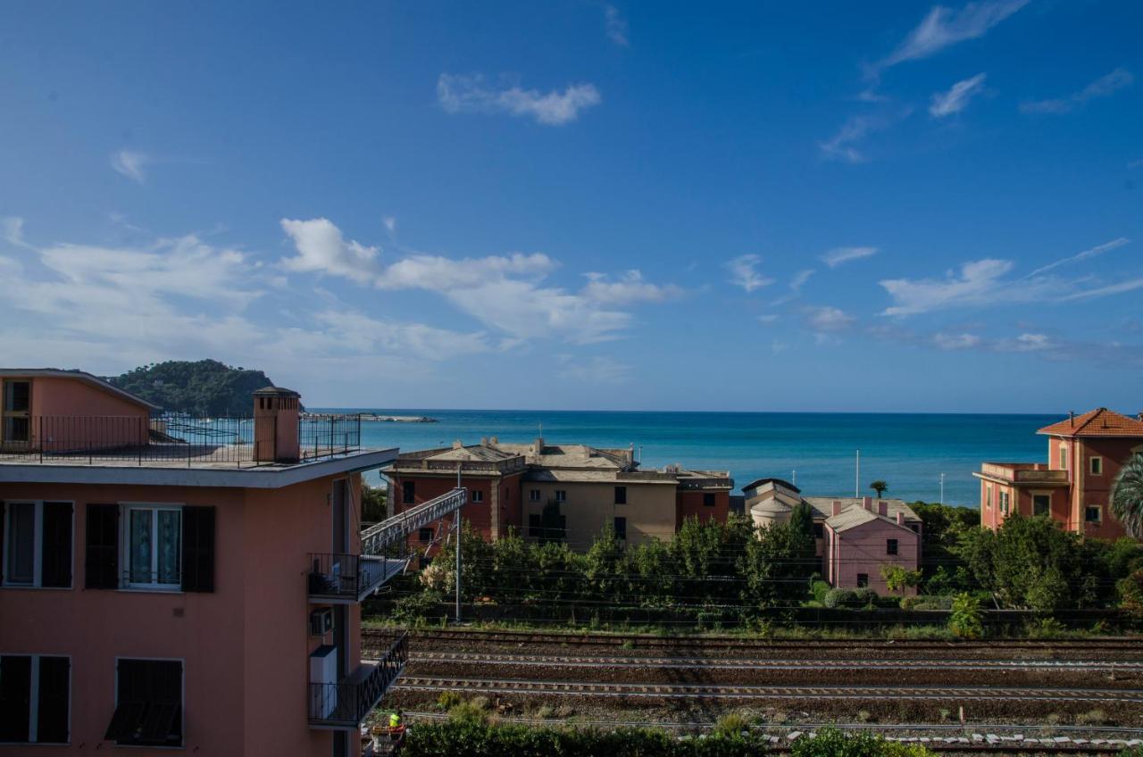 009 - Attico Sant'Anna Vista Mare 150M Dalla Spiaggia Con Terrazza Privata Apartment Сестри Леванте Екстериор снимка